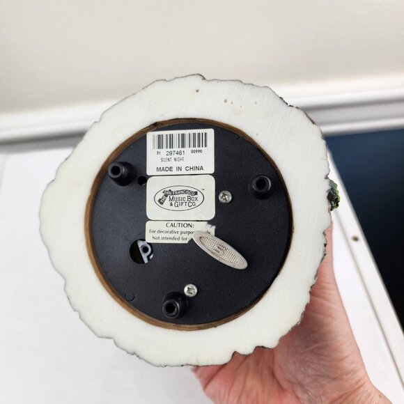 San Francisco Music Box Snowglobe Mother Mary Baby Angel Silent Night Musical - Picture 6 of 7